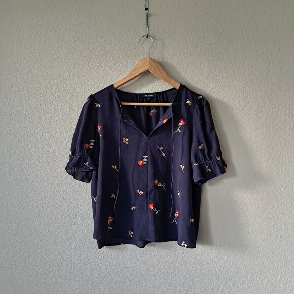 🩵Madewell Embroidered Floral Navy Women's Top Size Small - Picture 1 of 9